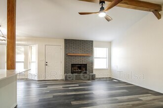 407 W 35th Pl in Sand Springs, OK - Building Photo - Building Photo