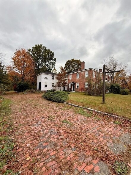 property at 1368 Main St