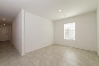 10952 SW 23rd Pl in Yukon, OK - Building Photo - Building Photo