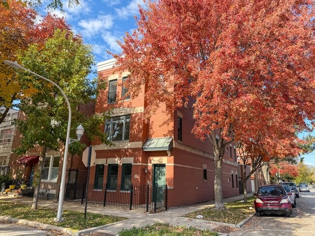 property at 1300 W Grenshaw St