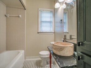 6343 Oriole Dr in Dallas, TX - Building Photo - Building Photo