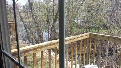 8 Hunters Cove in Branson, MO - Building Photo - Building Photo