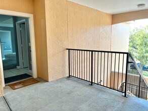 6685 Queens Borough Ave in Orlando, FL - Building Photo - Building Photo
