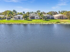4194 Bluff Harbor Way in Wellington, FL - Building Photo - Building Photo