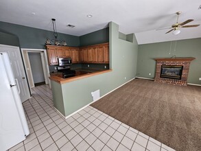 1410 Fairfield Dr in Stillwater, OK - Foto de edificio - Building Photo