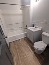 201 W 10th Ave, Unit 1 in Winfield, KS - Building Photo - Building Photo