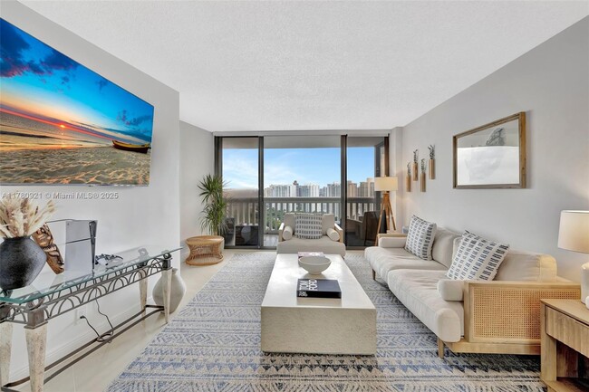 1000 E Island Blvd, Unit 3005 in Aventura, FL - Foto de edificio - Building Photo