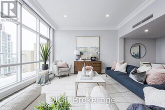400 Walmer Rd in Toronto, ON - Building Photo - Building Photo