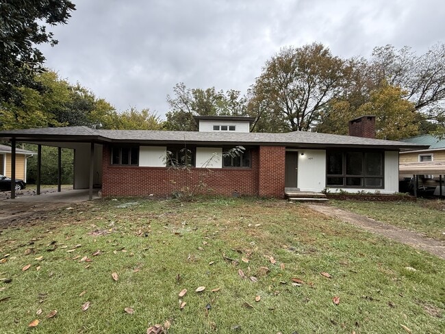 property at 405 Tyus St