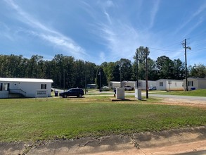 Riverbend Mobile Home Park in Wedowee, AL - Building Photo - Building Photo