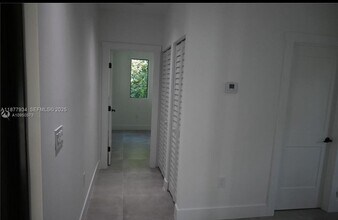 14 Coral Dr in Key Largo, FL - Building Photo - Building Photo