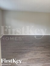 1527 W Quail Run Dr in Newark, OH - Building Photo - Building Photo