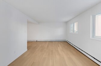 Muttart in Edmonton, AB - Building Photo - Building Photo