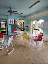 915 Willow Dr, Unit 915 Willow Drive in Leesburg, FL - Foto de edificio - Building Photo