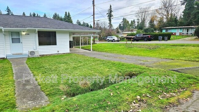 2514 Spring St in Bremerton, WA - Building Photo - Building Photo