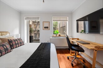 209 W 20th St in New York, NY - Building Photo - Building Photo