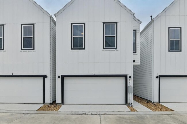 property at 9902 Clark Rd