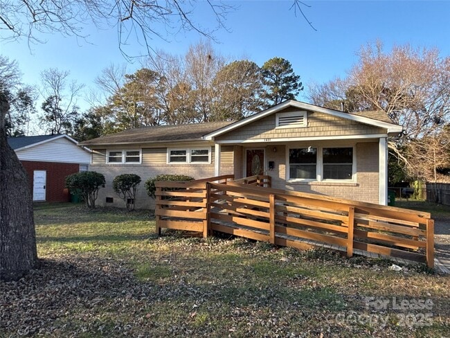1431 Woodhill Ln in Charlotte, NC - Building Photo - Building Photo