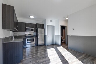 617 10th Avenue SE in Minneapolis, MN - Building Photo - Interior Photo