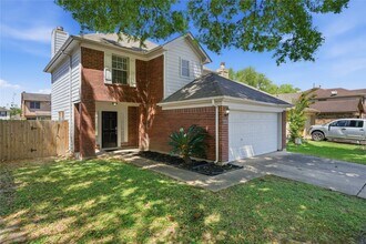 2034 Greenwest Dr in Missouri City, TX - Building Photo - Building Photo