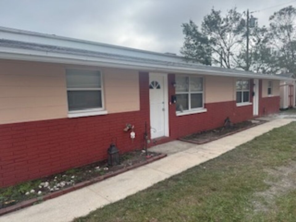 420-424 88th Ave N in St. Petersburg, FL - Building Photo