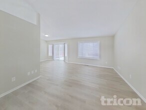 14098 Yosemite Ave S in Savage, MN - Building Photo - Building Photo