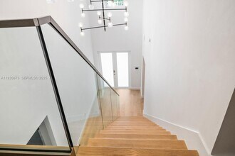 745 NE 77th St in Miami, FL - Building Photo - Building Photo