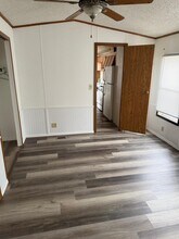 905 W 37th Ave, Unit unit # 5 in Hobart, IN - Building Photo - Building Photo