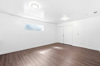 23855 Zuger Dr in Crestline, CA - Foto de edificio - Building Photo