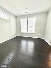 395 Buckeye Cir in La Plata, MD - Foto de edificio - Building Photo