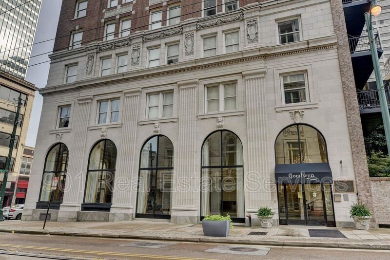 127 Madison Ave in Memphis, TN - Building Photo