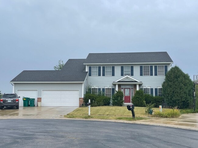 property at 2184 HIghtop Ln NE