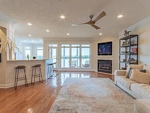 164B Aquatic View Way in Savannah, TN - Building Photo - Building Photo