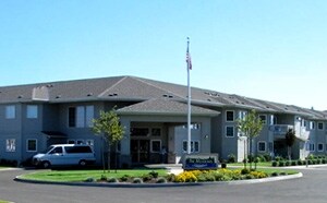 The Meadows at Hope Village in Canby, OR - Foto de edificio