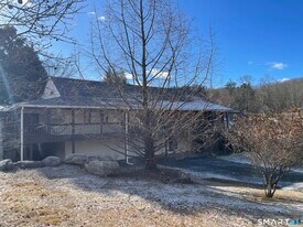 500 Nonnewaug Rd in Bethlehem, CT - Building Photo