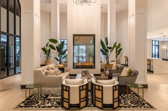 The Remy Apartments in Plantation, FL - Foto de edificio - Interior Photo