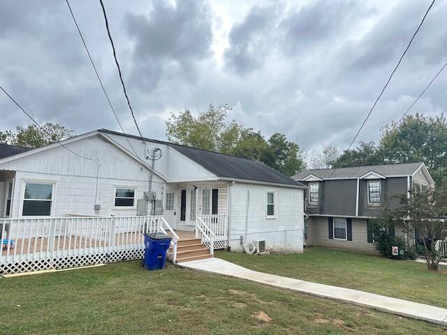 property at 4033 Pineview Dr NW