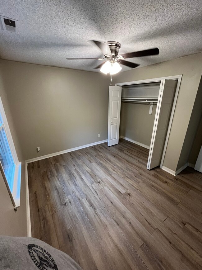 108 Drummond Pl in Cary, NC - Building Photo - Building Photo