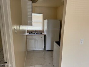 2265 Fountain St in Ft. Myers, FL - Building Photo - Building Photo