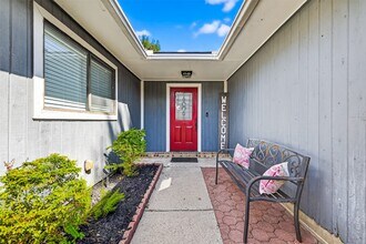 930 Holly Hall Dr in Richmond, TX - Building Photo - Building Photo