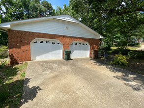 807 N Harrison Ave in Cary, NC - Building Photo - Building Photo