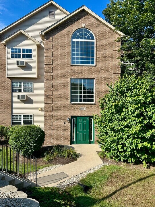 430 Cunat Blvd in Richmond, IL - Building Photo