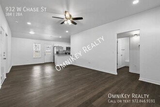 932 W Chase St in Denison, TX - Building Photo - Building Photo