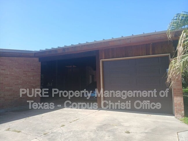 730 Bradshaw Dr in Corpus Christi, TX - Building Photo - Building Photo