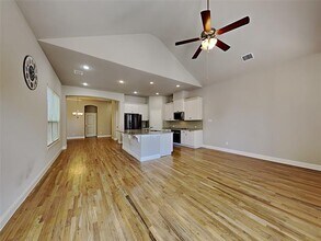 922 Dartford Dr in Richardson, TX - Building Photo - Building Photo