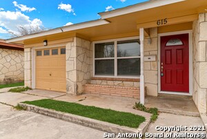 615 Burwood Ln in San Antonio, TX - Building Photo - Building Photo