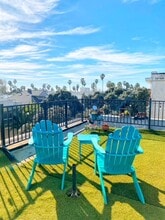 159 Hollister Ave, Unit 8 in Santa Monica, CA - Foto de edificio - Building Photo