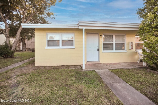 property at 1420 Avocado Ave