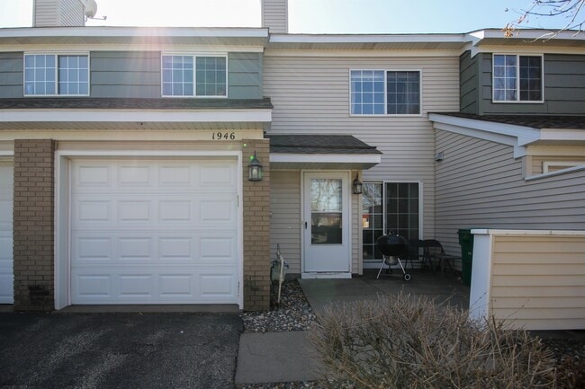 property at 1946 Glenfield Ct