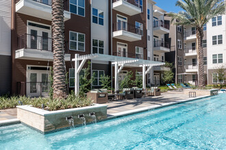 The Reserve at Baybrook in Friendswood, TX - Foto de edificio - Building Photo